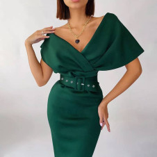 Дамска рокля с ефектни ръкави H1430 зелен 