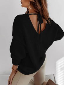 Дамски пуловер с ефектен гръб K87130 черен 