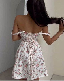 Дамска рокля с флорални мотиви H4533