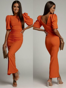 Дамска елегантна рокля с набор и цепка K5803 оранжев 
