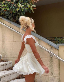 Дамска ефектна рокля с дантела LP4940 бял 