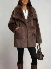 Дамско пухкаво палто с джобове K2549 кафяв