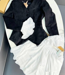 Дамски комплект две части L9646 черен 